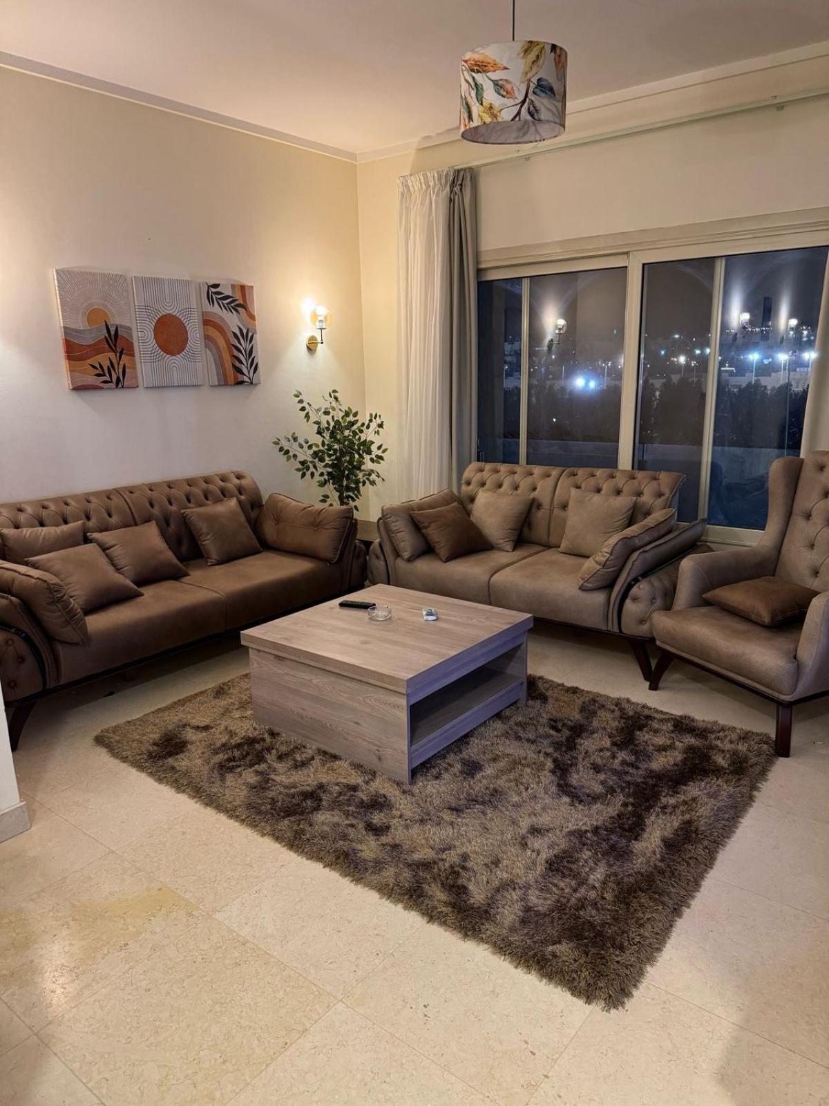 Modern 1 Bedroom For Rent First Use At The Village Compound By Palm Hills In New Apartamento Cairo