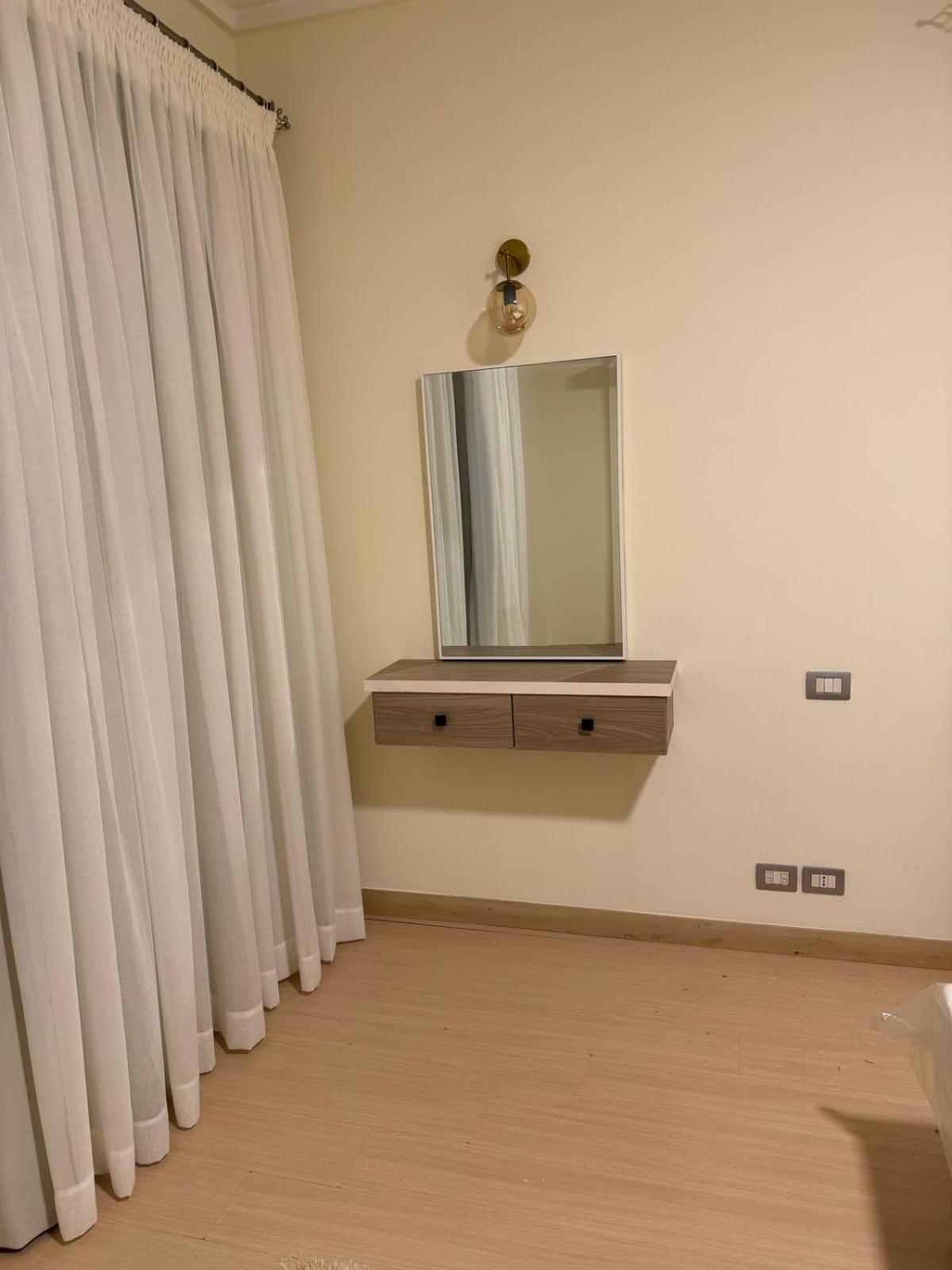 Modern 1 Bedroom For Rent First Use At The Village Compound By Palm Hills In New Apartamento *